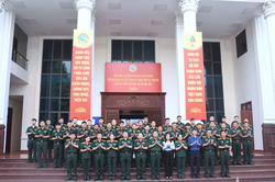Nắm chắc tính năng, kỹ thuật quản lý, khai thác vật tư công tác Đảng, công tác chính trị