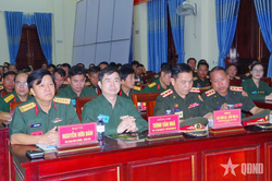 Quân đội nhân dân Lào tham quan diễn tập tại xã Đại Đồng, tỉnh Nghệ An