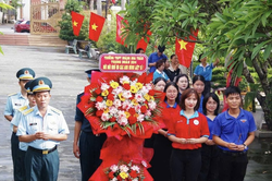 Trung đo&agrave;n Ph&aacute;o ph&ograve;ng kh&ocirc;ng 224 tri &acirc;n c&aacute;c anh h&ugrave;ng liệt sĩ bằng những việc l&agrave;m thiết thực