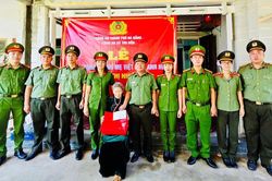 Nhiều hoạt động tri &acirc;n nh&acirc;n kỷ niệm 79 năm Ng&agrave;y Thương binh - Liệt sĩ