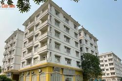 [GALLERY] Hơn 20 năm bỏ hoang, 3 tòa tái định cư ở Hà Nội xuống cấp nghiêm trọng