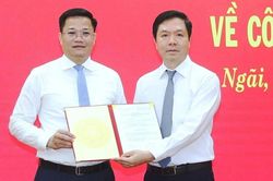 Thứ trưởng Bộ T&agrave;i ch&iacute;nh giữ chức Ph&oacute; b&iacute; thư Tỉnh ủy Quảng Ng&atilde;i