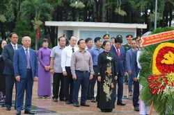 Đắk Lắk d&acirc;ng hương, tri &acirc;n c&aacute;c Anh h&ugrave;ng liệt sĩ