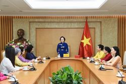 Đẩy nhanh x&acirc;y dựng hồ sơ đề cử UNESCO ghi danh &aacute;o d&agrave;i Việt Nam