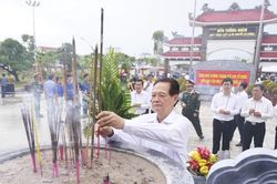 An Giang tổ chức Lễ giỗ Anh hùng liệt sĩ và người có công