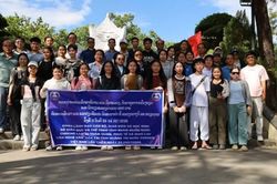 Đo&agrave;n c&aacute;n bộ, gi&aacute;o vi&ecirc;n, học sinh tỉnh Khammouane (L&agrave;o) tham quan, giao lưu văn h&oacute;a v&agrave; trao đổi tại tỉnh Quảng Trị