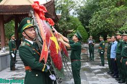 Tri &acirc;n người c&oacute; c&ocirc;ng bằng những việc l&agrave;m thiết thực nơi bi&ecirc;n cương