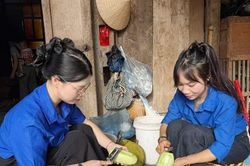 Tuổi trẻ Sơn La hỗ trợ xây nhà, cấy lúa, khám bệnh cho gia đình chính sách