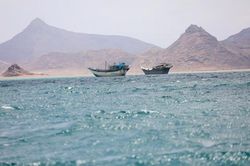 Tàu chở dầu né Biển Đỏ sau các cuộc tấn công của Houthi