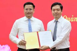 Thứ trưởng Bộ T&agrave;i ch&iacute;nh l&agrave;m Ph&oacute; B&iacute; thư Tỉnh ủy Quảng Ng&atilde;i