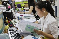 Quy định mới về bảo hiểm x&atilde; hội bắt buộc với chủ hộ kinh doanh v&agrave; người lao động