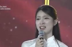 MC Hạnh Phúc khóc trên sóng trực tiếp VTV, MC Khánh Vy gây xúc động mạnh