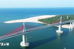 Cầu vượt cửa biển Thuận An - biểu tượng mới của một đô thị Huế hiện đại