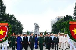TP Hồ Chí Minh: Tưởng nhớ các Anh hùng liệt sỹ, đồng bào đã hy sinh vì Tổ quốc