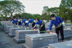 Viết tiếp truyền thống cách mạng bằng những hành động thiết thực