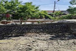 Quảng Trị khẩn trương xử l&yacute; hố sụt d&agrave;i 50m tr&ecirc;n tuyến đường li&ecirc;n x&atilde;