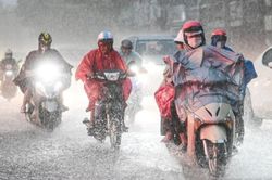 Dự báo thời tiết 27/7/2026: Bắc Bộ dồn dập đón mưa lớn trở lại do ảnh hưởng bão số 2