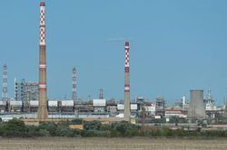 Thông tin mới về nhà máy lọc dầu duy nhất của Bulgaria