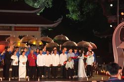 Gần 60 năm đợi chờ, gia đ&igrave;nh liệt sĩ Huỳnh Văn Qu&ecirc;n đ&oacute;n được anh hai 'trở về'
