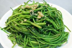 Loại rau rẻ bèo đầy chợ Việt: Ăn thường xuyên mới thấy giá trị thật với sức khỏe
