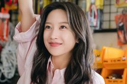Moon Ga Young tiết lộ người đứng sau giúp cô giành Ảnh hậu Baeksang