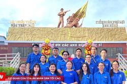 Địa chỉ đỏ nu&ocirc;i dưỡng l&ograve;ng y&ecirc;u nước