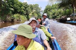 Canh rừng m&ugrave;a nắng