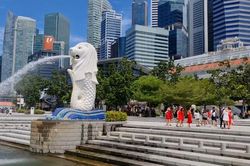 Singapore thắt chặt chính sách tiền tệ