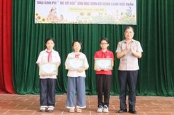Phụ nữ xã Tân Chi tổ chức nhiều hoạt động thiết thực nhân kỷ niệm 79 năm ngày Thương binh - Liệt sĩ