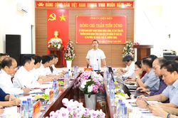 Bí thư Tỉnh ủy Trần Tiến Dũng làm việc với Đảng ủy 4 xã