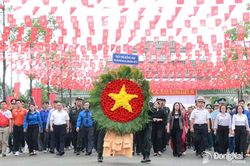 Đồng Nai: Hơn 2 ngàn đoàn viên thanh niên, cán bộ, chiến sĩ tham gia thắp nến tri ân các anh hùng liệt sĩ