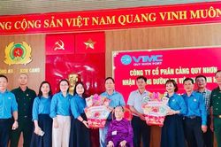 Cảng Quy Nhơn nhận phụng dưỡng Mẹ Việt Nam Anh hùng Hồ Thị Đạt