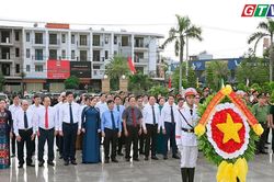 To&agrave;n cảnh Gia Lai 24h: L&atilde;nh đạo tỉnh Gia Lai viếng, tưởng niệm c&aacute;c anh h&ugrave;ng liệt sĩ