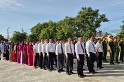 X&atilde; T&acirc;y Ninh H&ograve;a tổ chức viếng c&aacute;c anh h&ugrave;ng liệt sĩ