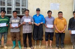 Nghiệp đoàn cơ sở chợ Sơn Thịnh chung tay hỗ trợ các hộ dân bị thiệt hại do mưa bão tại xã Lao Chải
