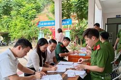 Mỏ Vàng và Bản Liền đồng loạt xét nghiệm ma túy đội ngũ cán bộ, công chức, quyết tâm xây dựng xã không ma túy
