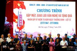 B&aacute;t X&aacute;t tổ chức gặp mặt, tặng qu&agrave; tri &acirc;n c&aacute;c gia đ&igrave;nh ch&iacute;nh s&aacute;ch nh&acirc;n kỷ niệm 79 năm ng&agrave;y thương binh liệt sỹ
