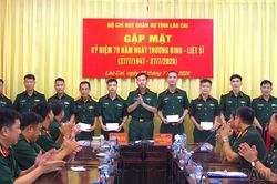 Bộ Chỉ huy Qu&acirc;n sự tỉnh L&agrave;o Cai gặp mặt c&aacute;c đồng ch&iacute; l&agrave; con thương binh, liệt sĩ