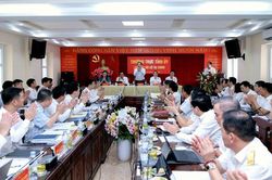 B&iacute; thư Tỉnh ủy Dương Quốc Huy l&agrave;m việc với Sở T&agrave;i ch&iacute;nh: Đ&aacute;nh gi&aacute; kết quả, x&aacute;c định nhiệm vụ trọng t&acirc;m thời gian tới
