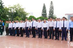 Lãnh đạo tỉnh Thái Nguyên dâng hương tưởng niệm các Anh hùng liệt sĩ