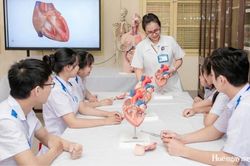 Học song bằng: Lợi thế hay áp lực?