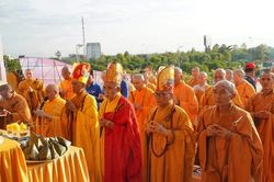 Kh&aacute;nh H&ograve;a: Ban Trị sự GHPGVN tỉnh tưởng niệm c&aacute;c anh h&ugrave;ng liệt sĩ nh&acirc;n 79 năm Ng&agrave;y Thương binh - Liệt sĩ