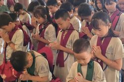 Lớp gi&aacute;o l&yacute; 'B&eacute; học Phật' tưởng niệm Ng&agrave;y Thương binh - Liệt sĩ