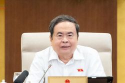 Cụ thể, chứng minh t&iacute;nh khả thi, kh&ocirc;ng chạy theo th&agrave;nh t&iacute;ch