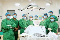 Người vợ hiến thận, cùng chồng vượt qua ca ghép thận đặc biệt