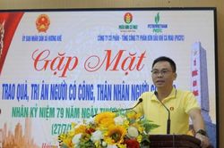 Ph&acirc;n b&oacute;n C&agrave; Mau trao 600 triệu đồng tri &acirc;n Ng&agrave;y Thương binh - Liệt sĩ