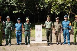 Giữ vững biên cương từ cơ sở