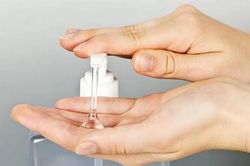 Thu hồi toàn quốc lô Gel tắm gội toàn thân Oatrum do không đạt tiêu chuẩn chất lượng