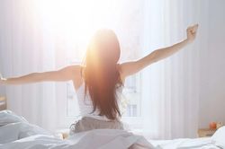 Muốn sống khỏe hơn, đừng bỏ qua 5 thói quen buổi sáng cực kỳ đơn giản này