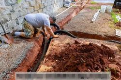 Vừa mua nhà mới, người đàn ông đào móng rồi chết lặng trước thứ nằm dưới nền đất: Giá trị hơn 20 tỷ đồng